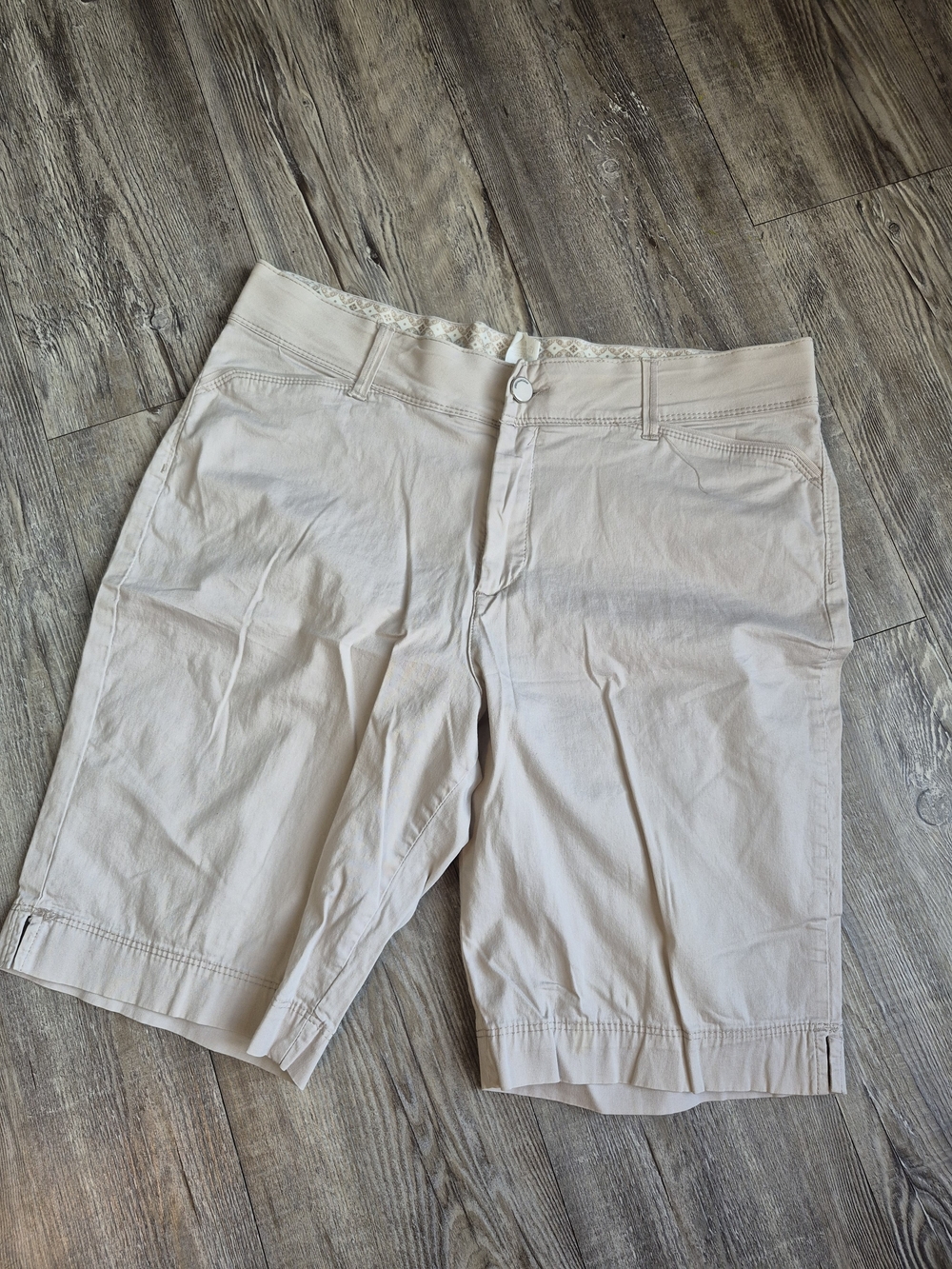 Planet Motherhood Women's Light Beige Flat Front Cotton Shorts